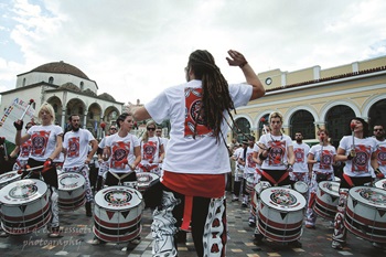 Αλληλεγγύη στο πεντάγραµµο, του Γιώργου Αράπογλου