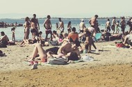 ΕΣΤΙΑΖΩ, του Κωστή Μπακόπουλου
